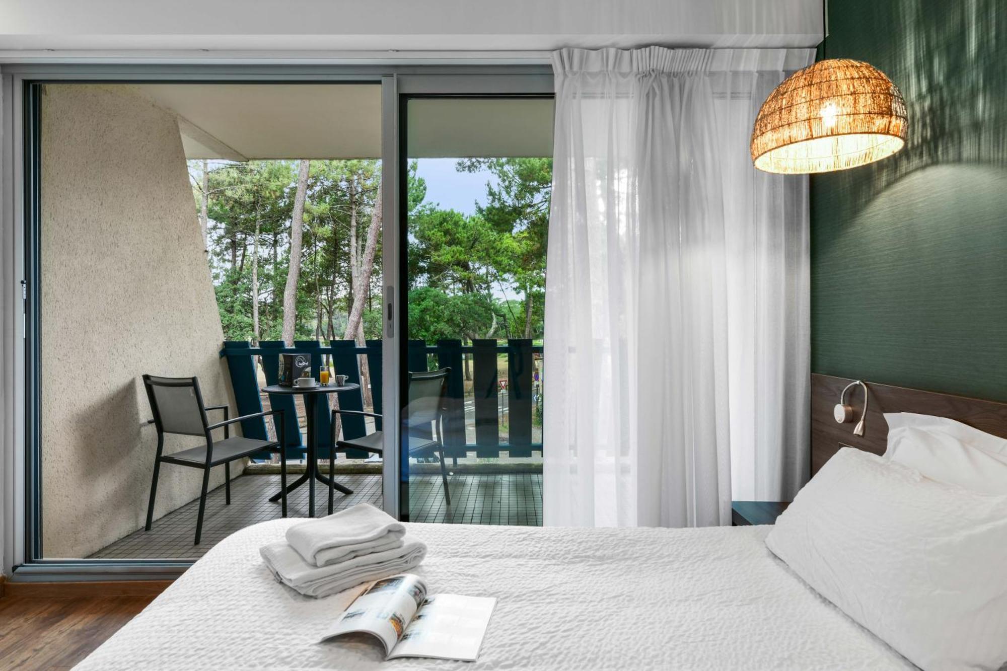 Hotel Logis Lacotel 3*