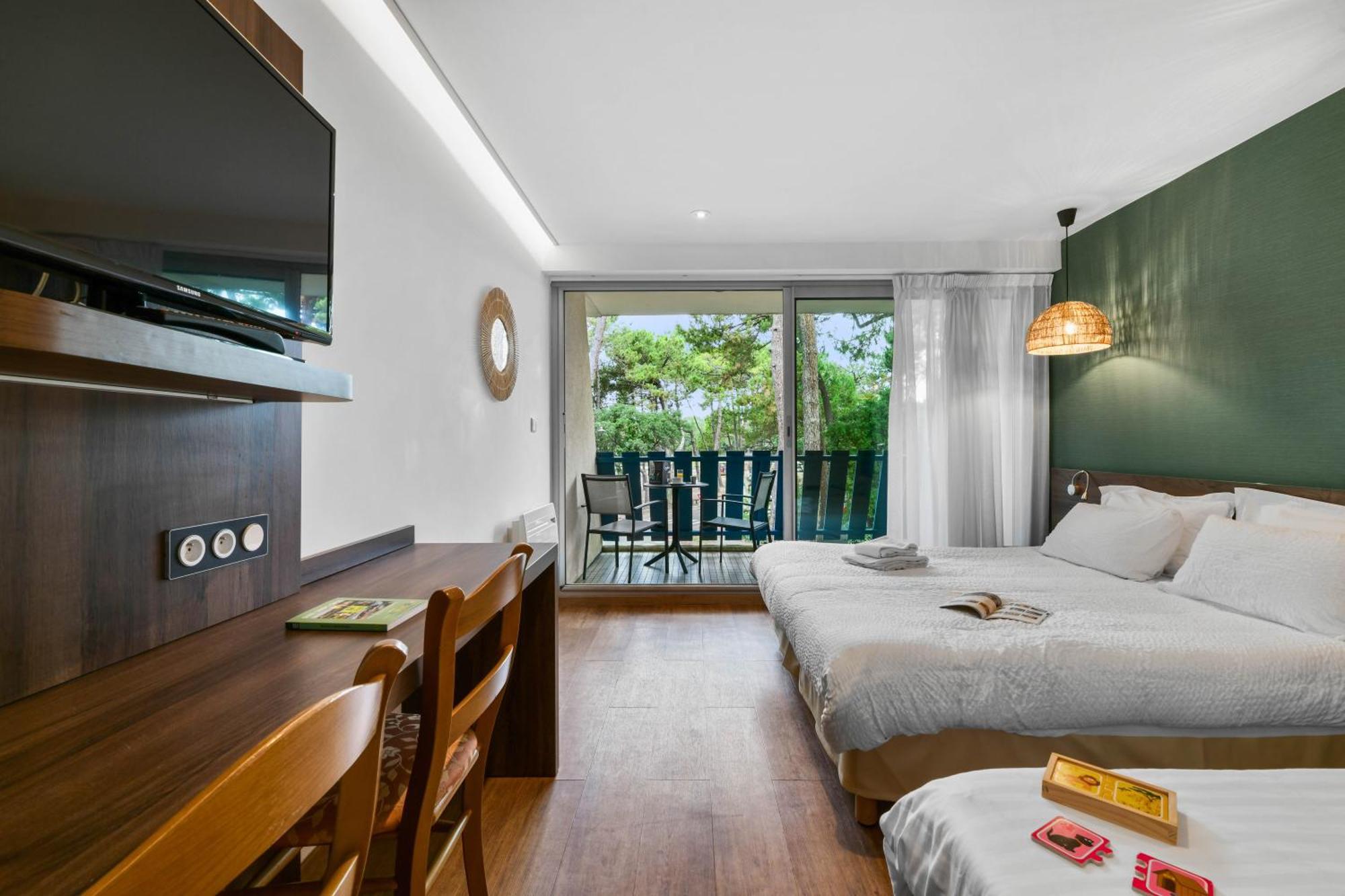 Hotel Logis Lacotel